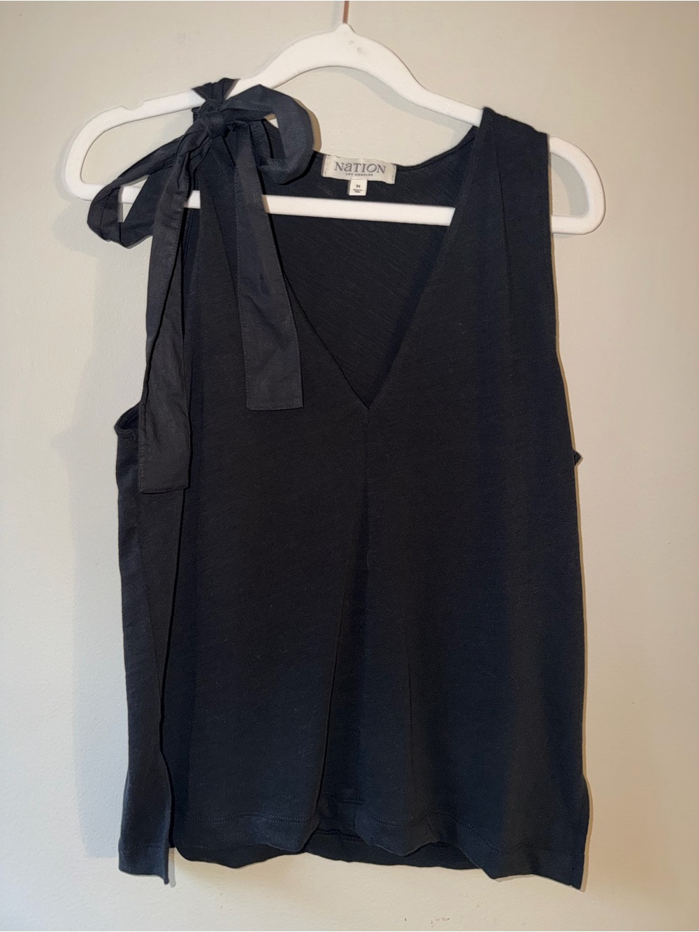 Nation LTD Los Angeles- Daniella Black Tie Shoulder V-Neck Tank Top Size M